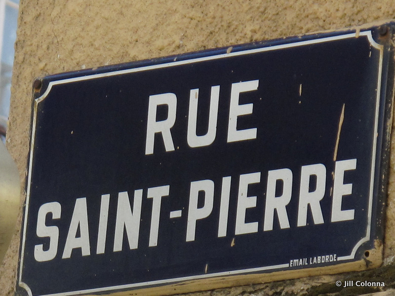 French street sign for rue Saint-Pierre