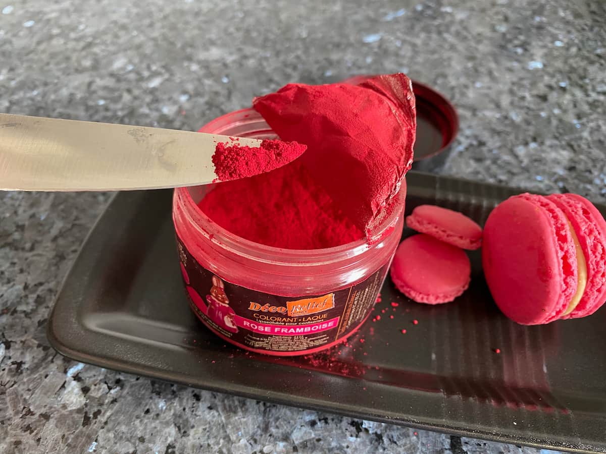 pot of powdered bright pink food colouring
