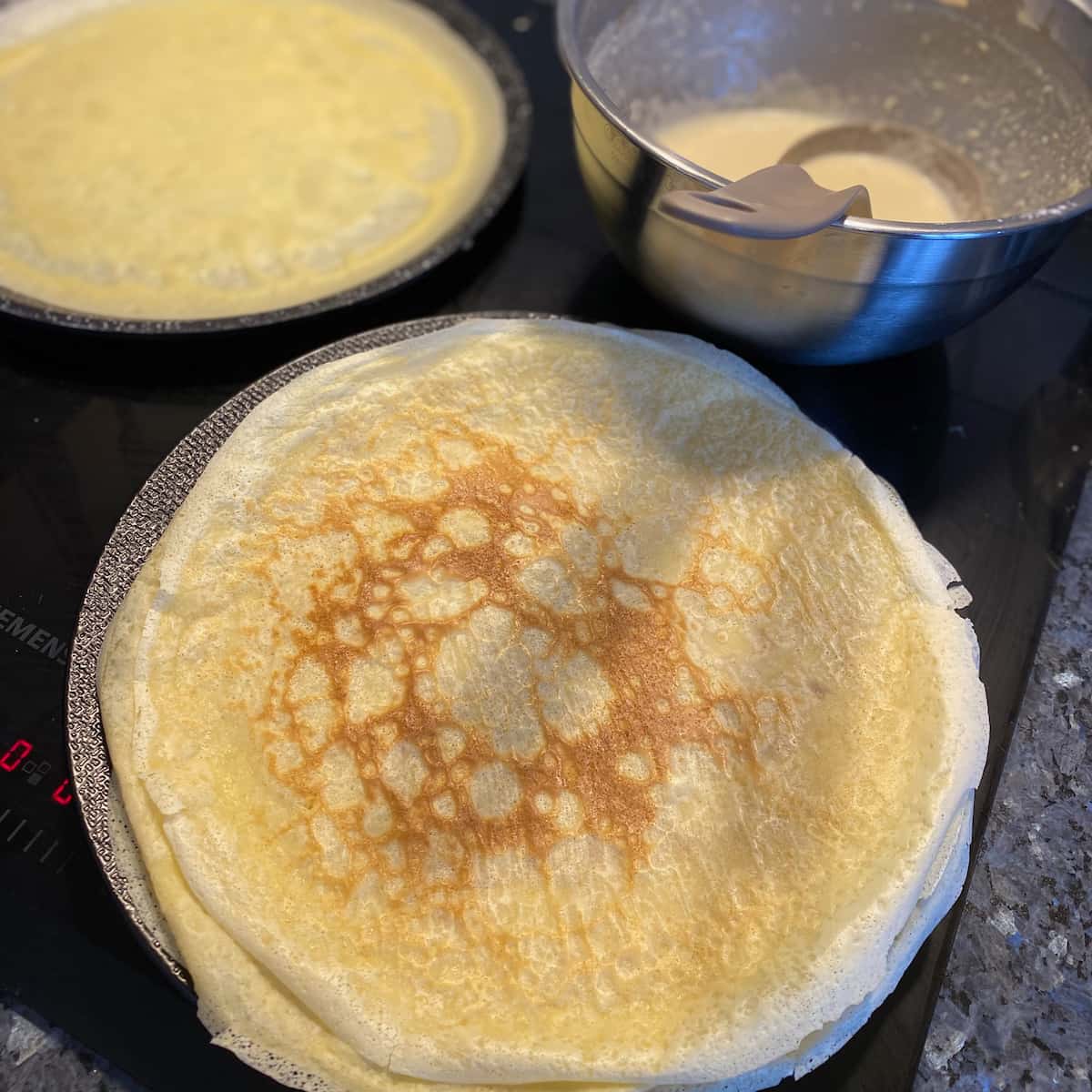 making thin crepe pancakes