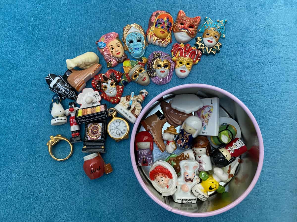 collection of French trinkets that are found in the galette des rois