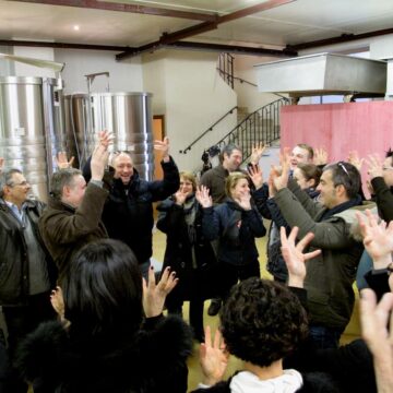 hand waving and singing among the wine growers of Burgundy