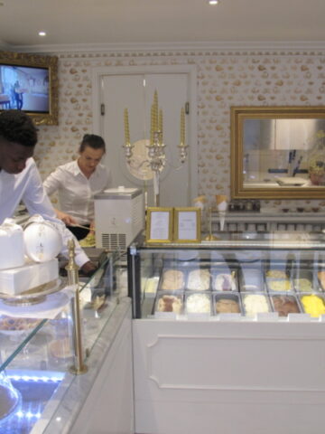 luxury italian ice cream parlour Paris