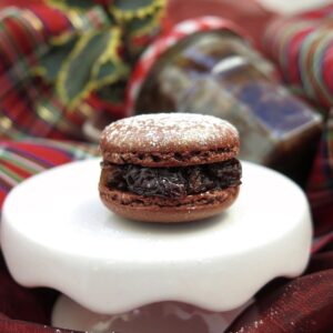 holiday mincemeat macaron