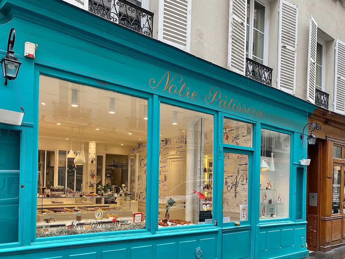 one of the best bakeries near Eiffel Tower Paris