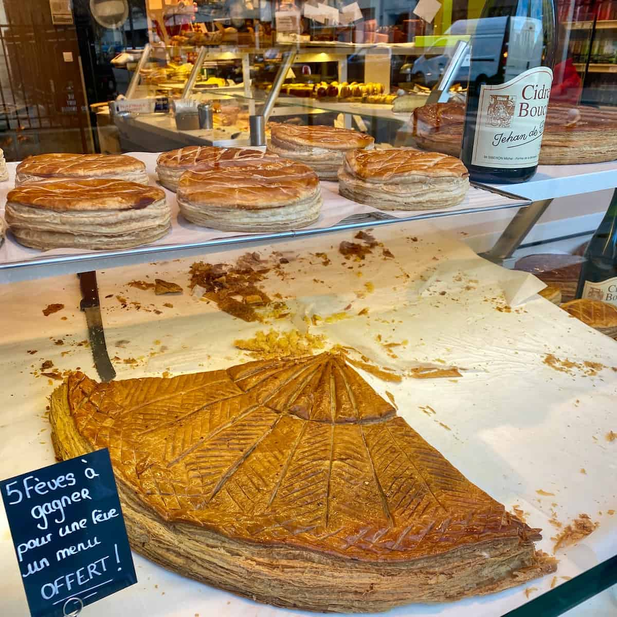 Paris and Beyond: Fèves pour la Galette des Rois