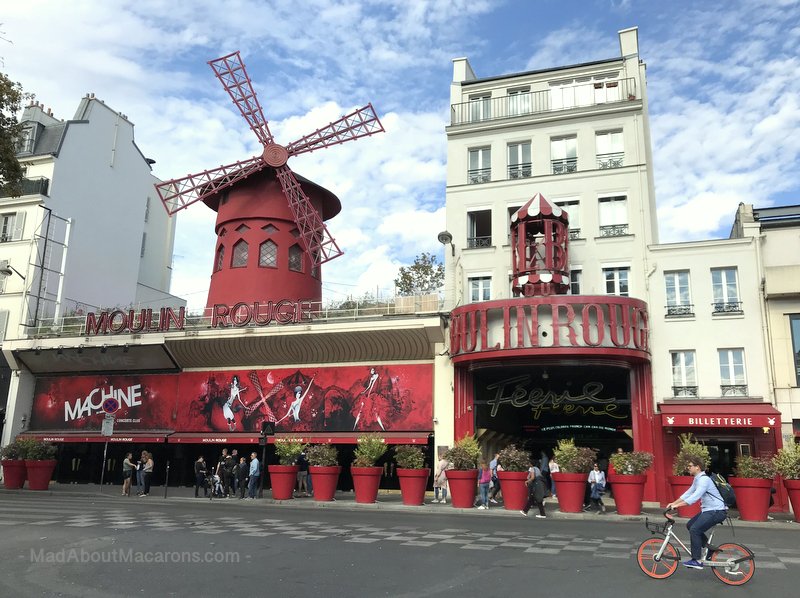Le Moulin Rouge Paris