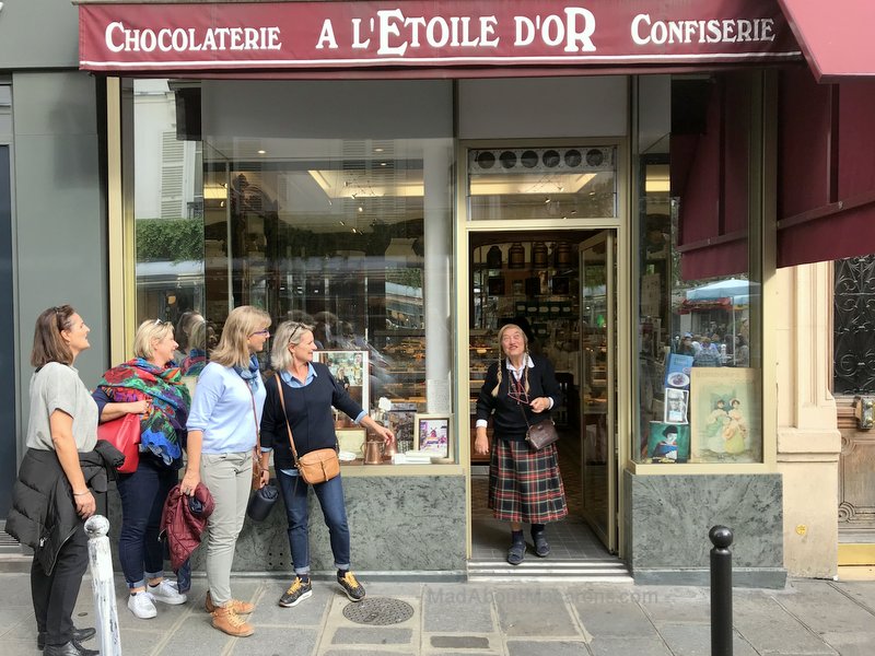 A L'Etoile D'or Denise Acabo Paris chocolate star