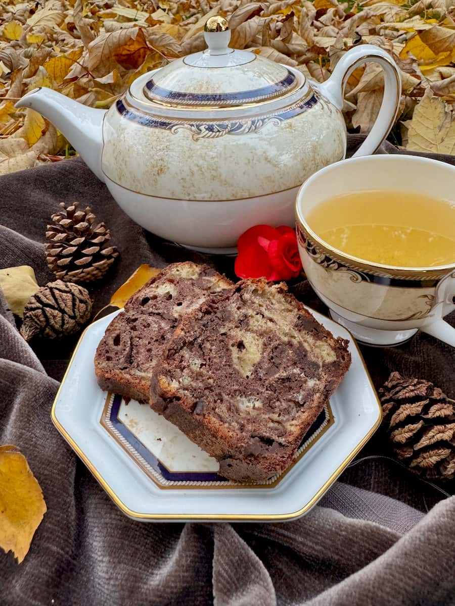 chocolate marble cake with tea