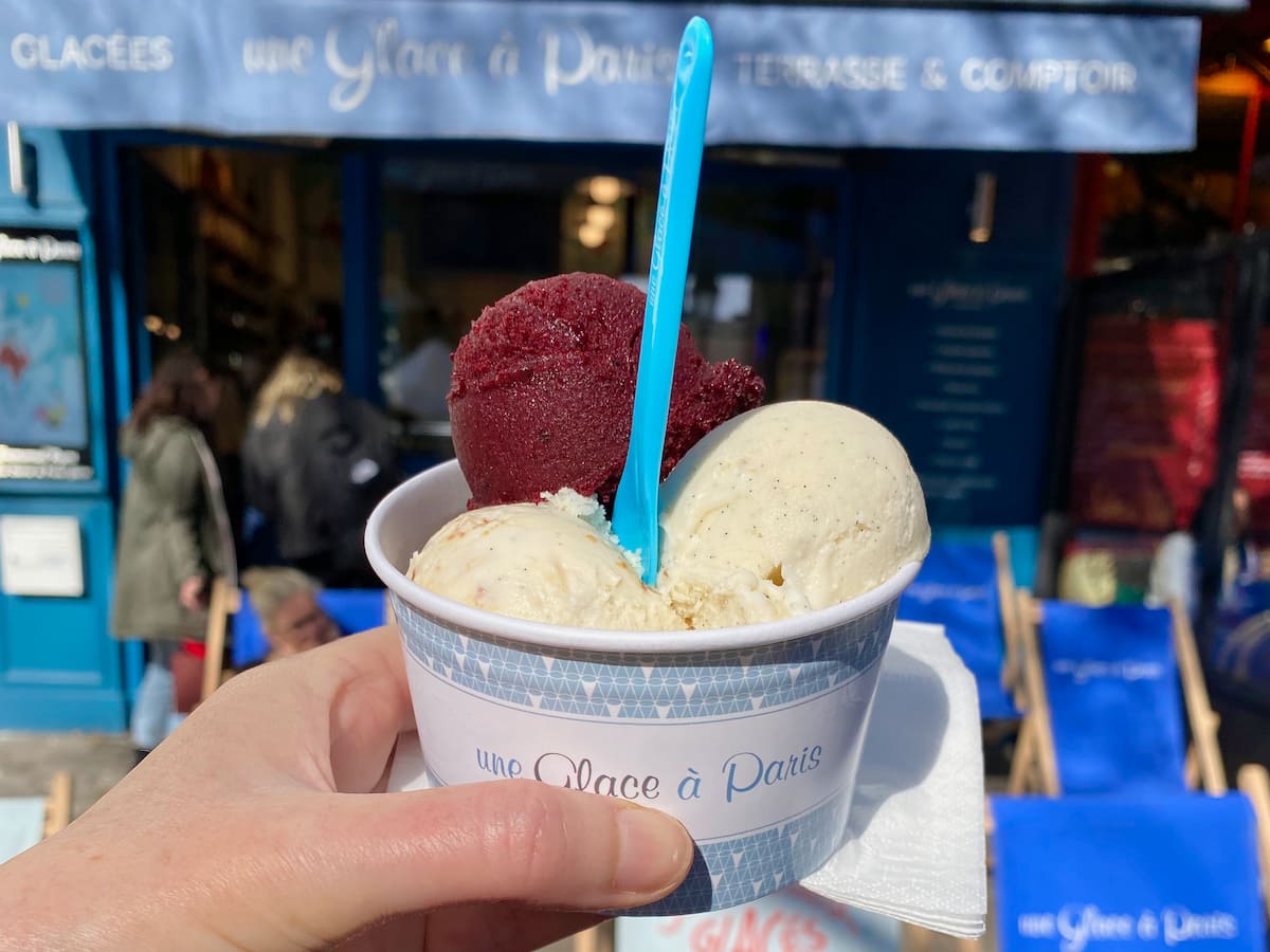 ice cream in front of the best shop inMontmartre