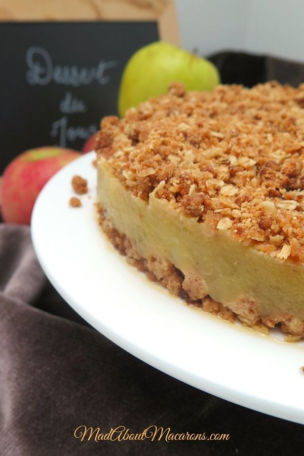 French Apple Crumble Cake