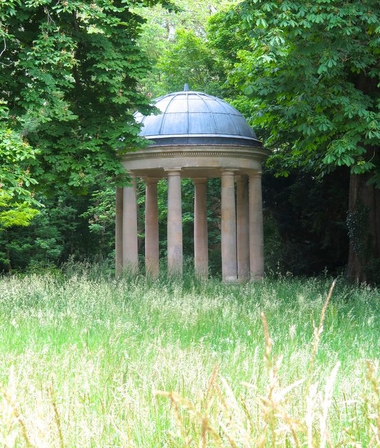 monument in Madame Dubarry's garden near Versailles