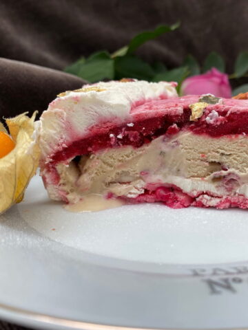 French vacherin ice cream meringue cake with layers