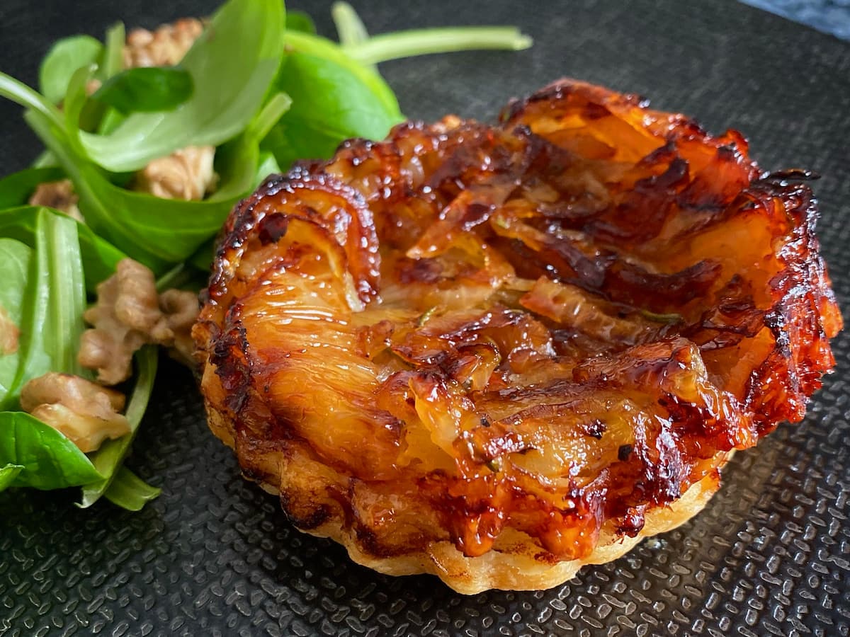 individual onion tarte tatin