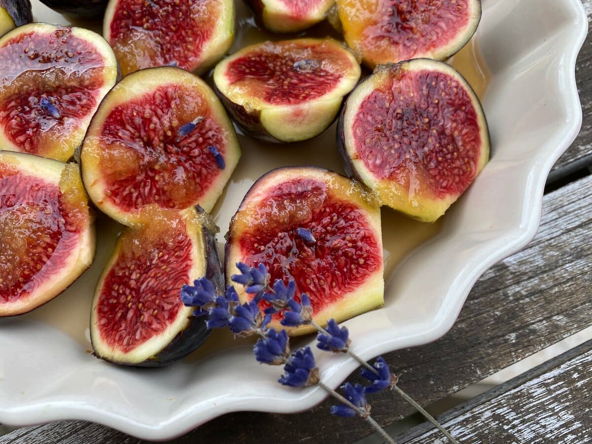 cut figs with lavender honey