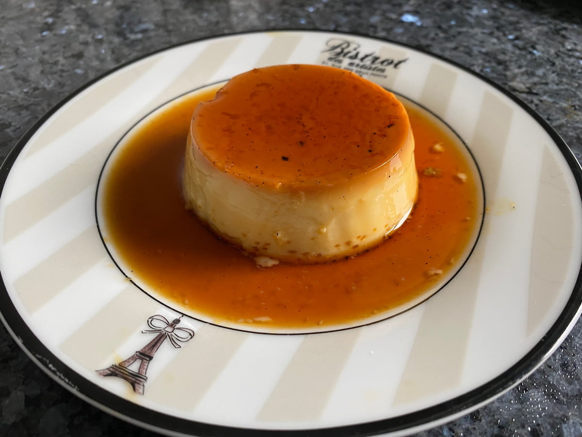 https://www.madaboutmacarons.com/wp-content/uploads/2022/02/French-creme-caramel-recipe-vanilla.jpg