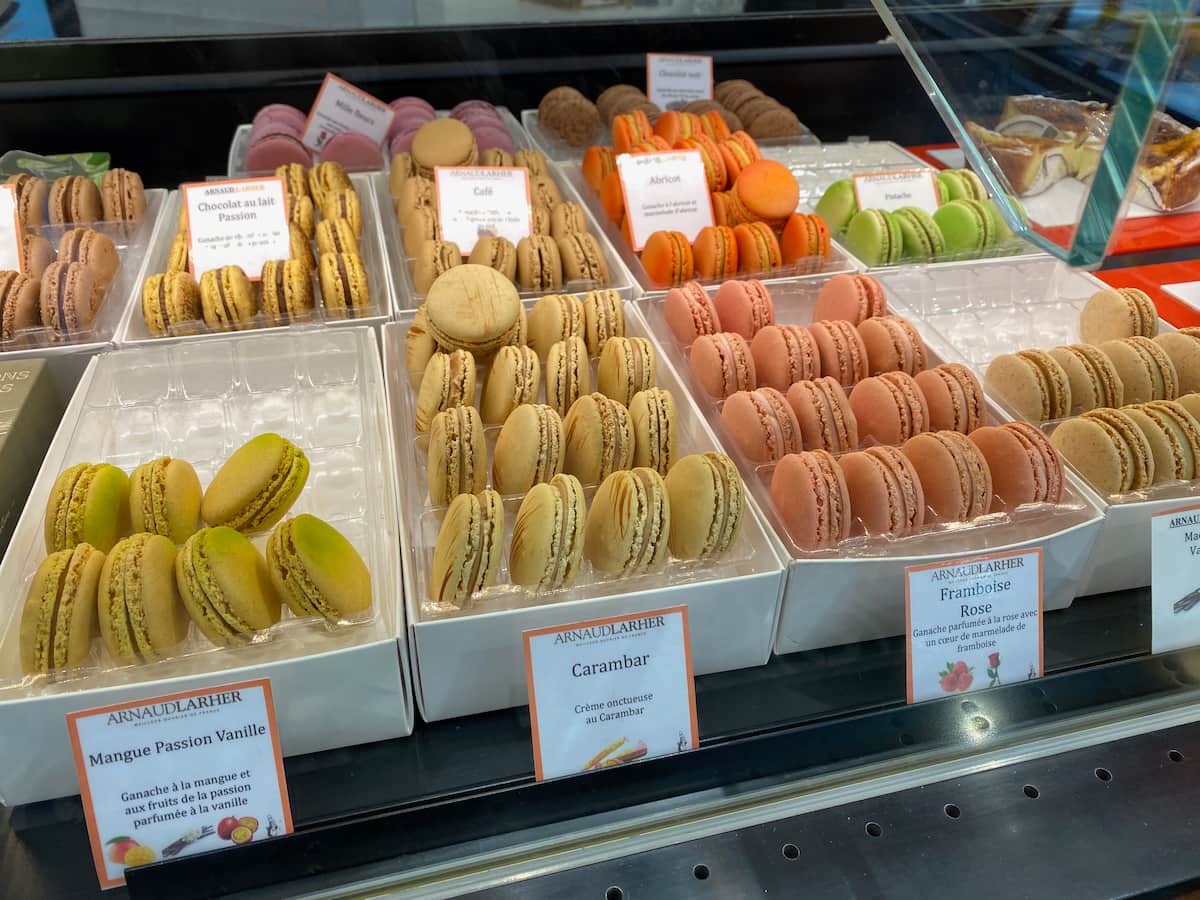 rows of colourful Parisian macarons