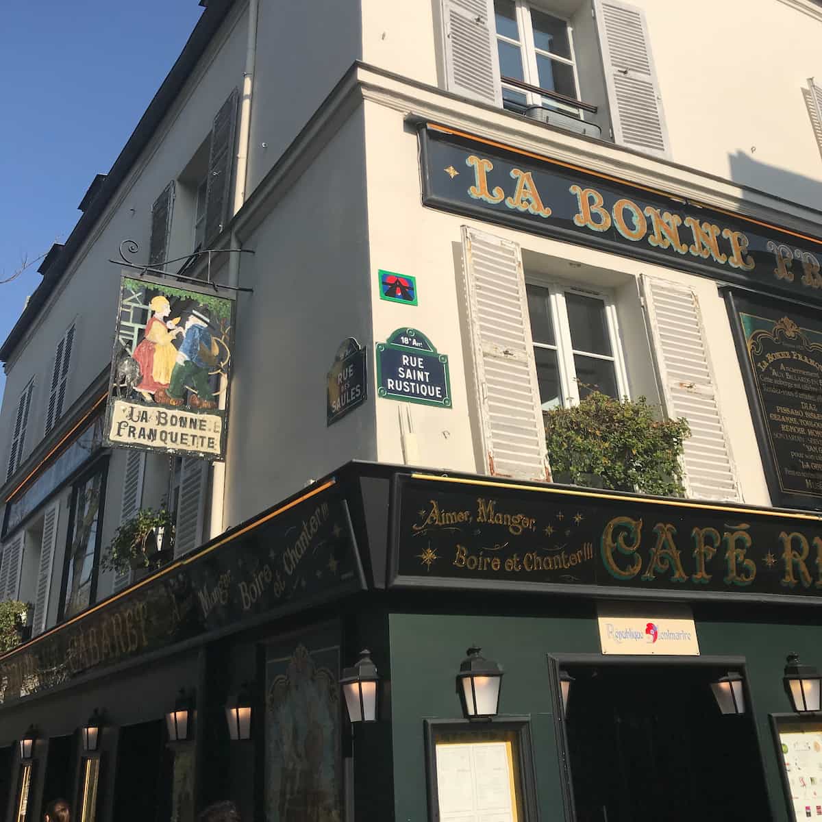 historical Paris restaurant in Montmartre
