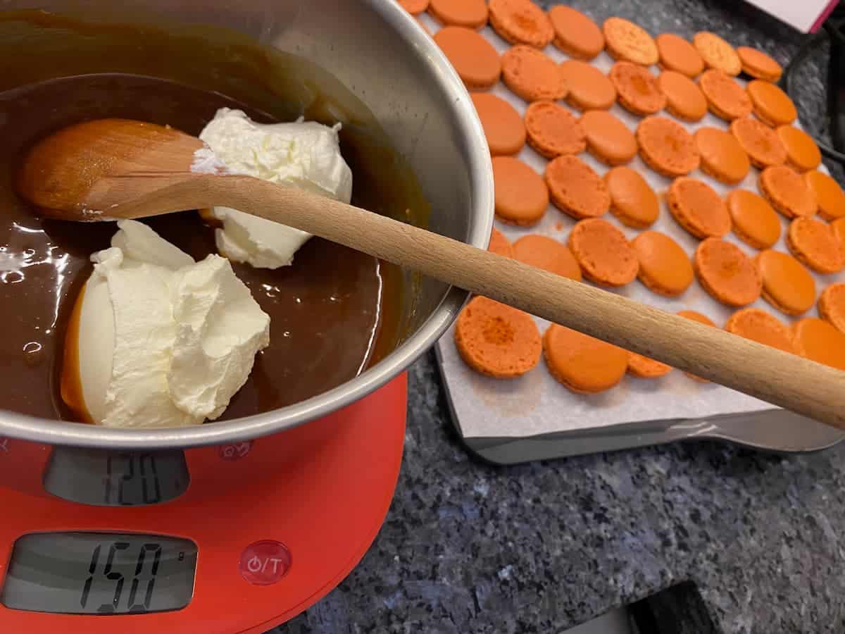 adding mascarpone cream to caramel to thicken