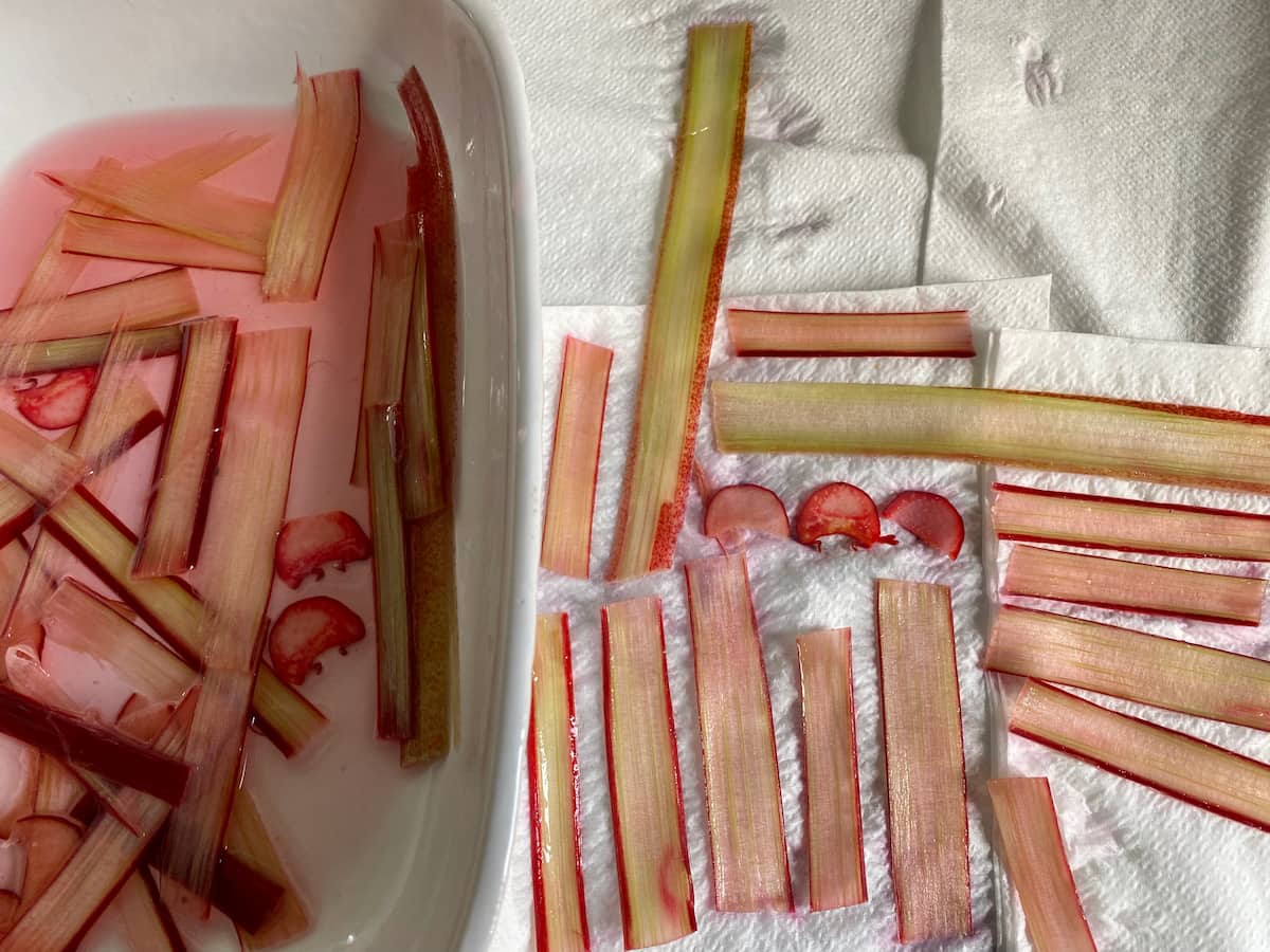 rhubarb slices on kitchen towels to dry