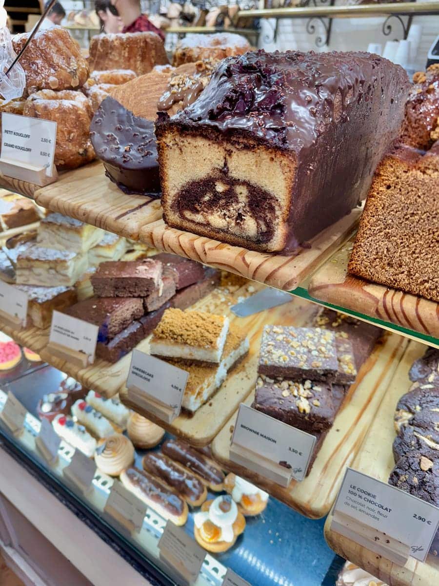 La Tradition bakery in Saint Germain, with 3 rows of cakes, brioches and more French pastries