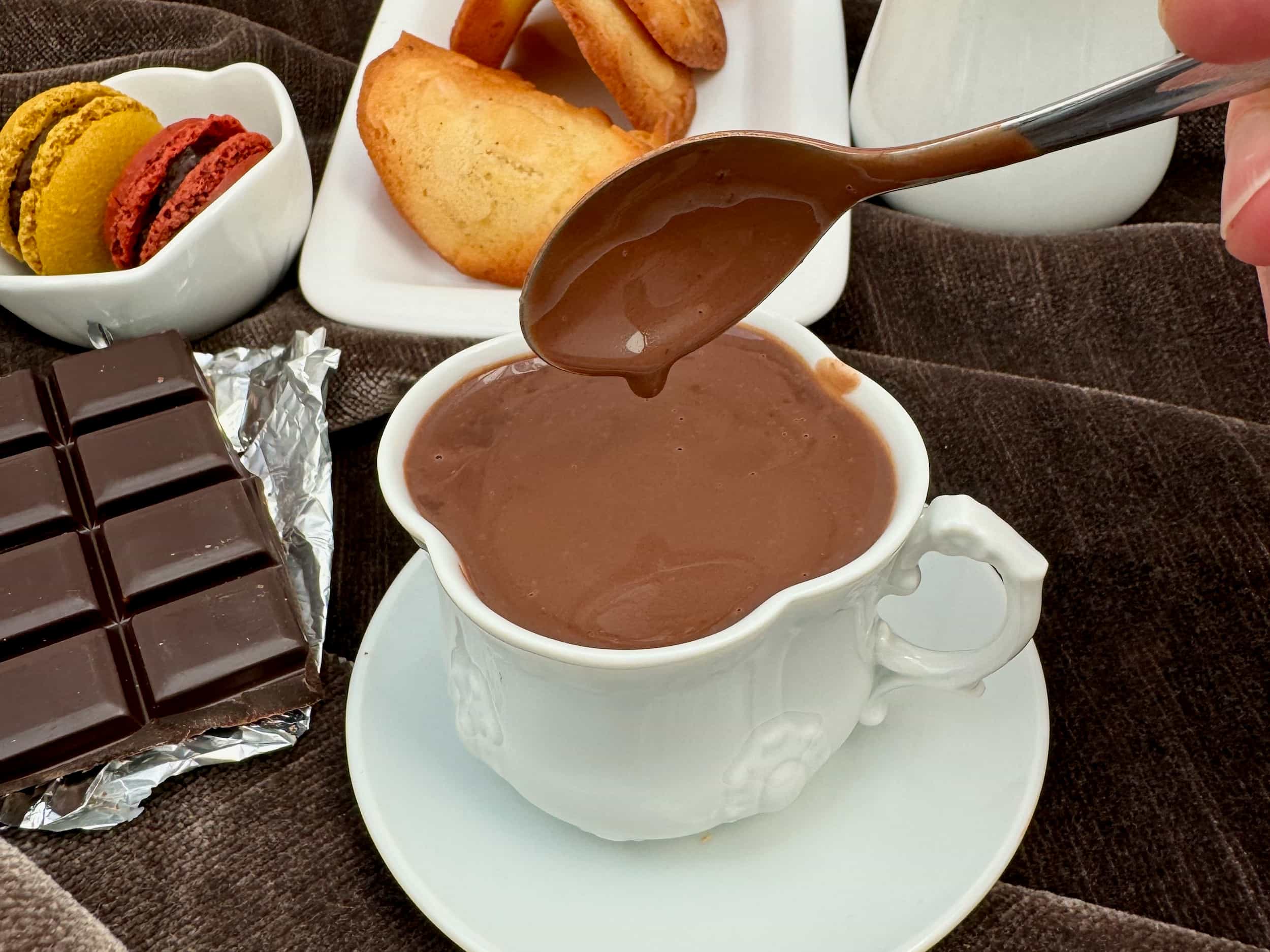 hot chocolate in Paris