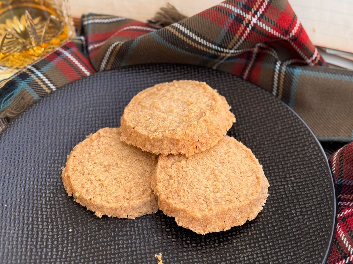 golden Scottish shortbread rounds made gluten free with oats