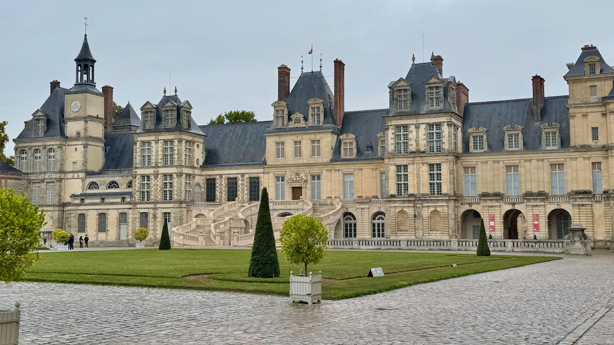 Fontainebleau's castle entrance with double staircase to the front door